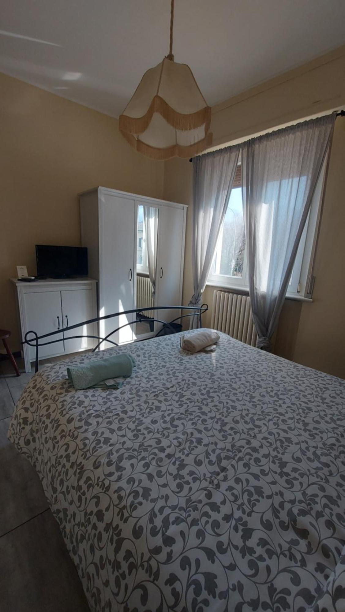 Locanda La Tana Del Luppolo Валмадрера Екстериор снимка
